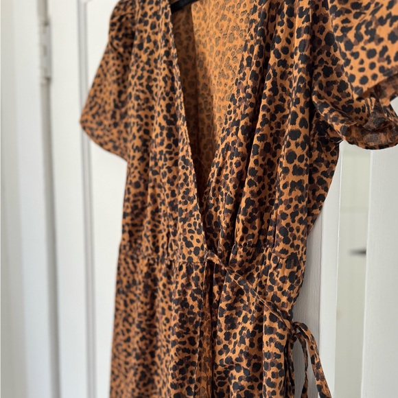 Madewell Flutter-Sleeve Wrap Mini Dress in Painted Leopard - Picture 5 of 8